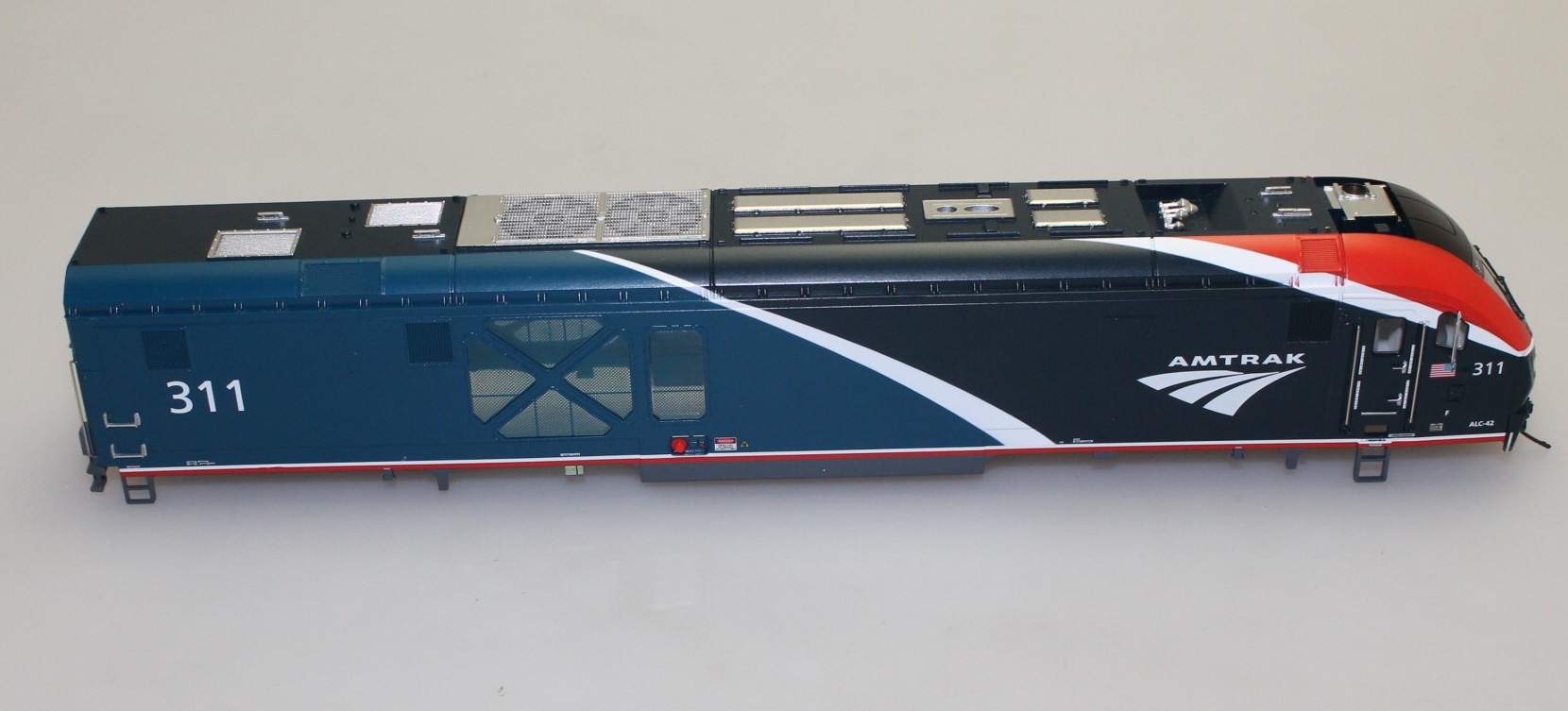 (image for) Body Shell - Amtrak Ph VII #311 ( HO ALC-42 Charger )